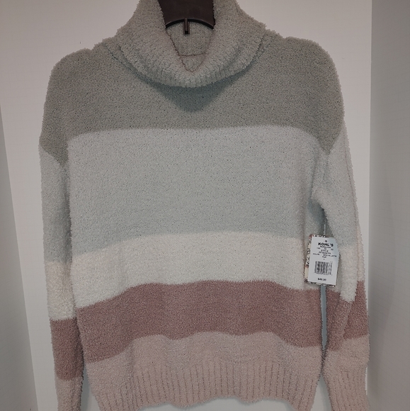 New Pink Republic Turtle Neck Light Green and Mauve Sweater sz Small - Picture 3 of 6